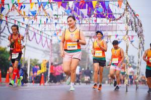 BIB: 11294
                            <button type="button" onclick="openModal(9965506)" class="btn btn-primary btn-sm float-right btn-popup" data-toggle="modal" data-target=".modal-high-quality">
                        <i class="fas fa-shopping-cart"></i> Add to Cart
                    </button>
                                            <button type="button" onclick="isThisMe(9965506, true)" class="btn btn-success btn-sm float-right btn-popup btn-isme hidden" data-toggle="tooltip" data-placement="bottom" title="นี่คือรูปของคุณใช่ไหม คลิกที่นี่เพื่อเอาเข้าอัลบั้ม">
                        <i class="fas fa-plus"></i> Add to album
                    </button>
                    <button type="button" onclick="isThisMe(9965506, false)" class="btn btn-warning btn-sm float-right btn-popup btn-isnotme hidden">
                        <i class="fas fa-ban"></i> Remove from album
                    </button>